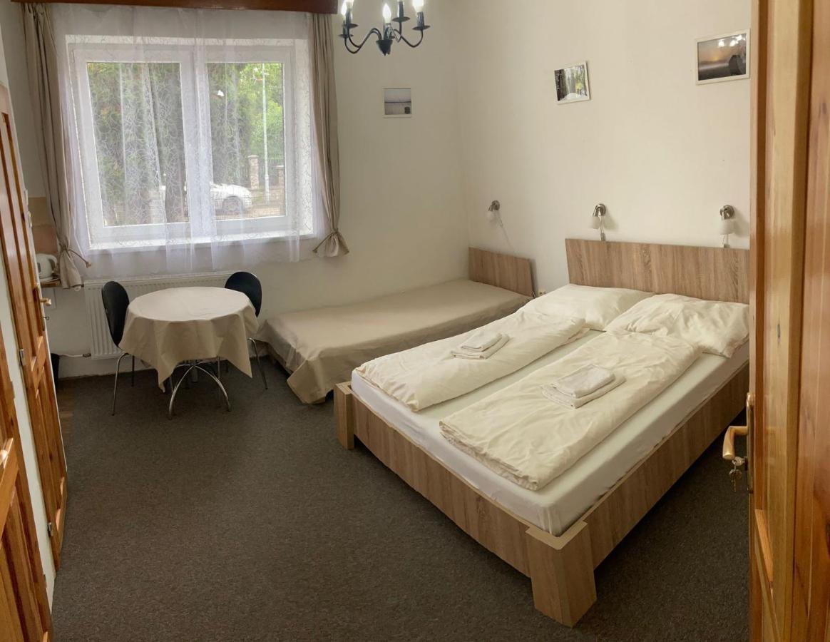 Penzion U Thuje Třeboň Eksteriør billede